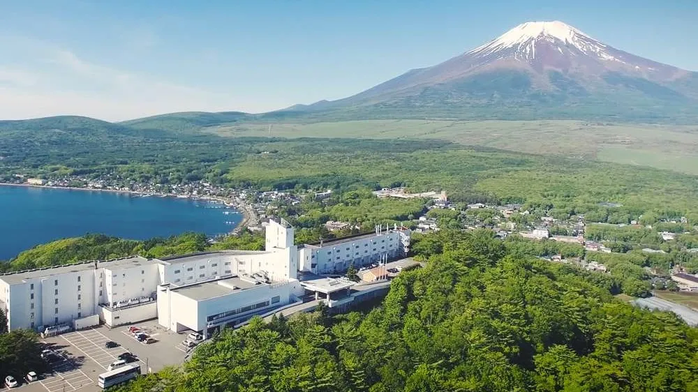 富士山と湖を望むリゾート ホテル マウント富士 イメージ